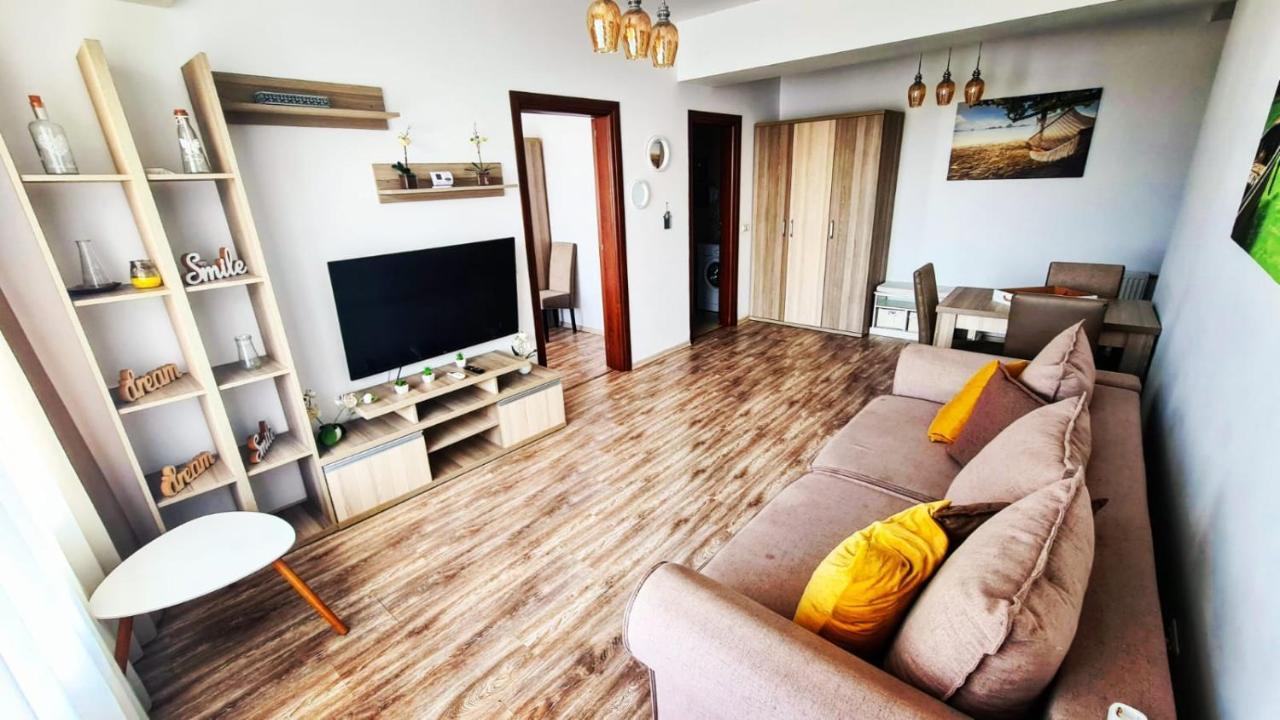 Seaview Cancun Apartments Summerland Mamaia Kültér fotó