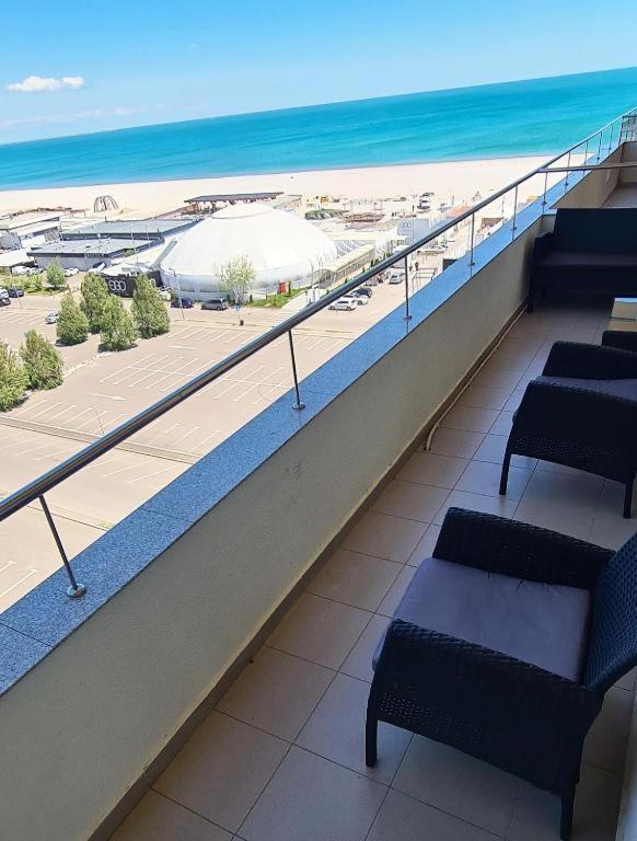 Seaview Cancun Apartments Summerland Mamaia Kültér fotó