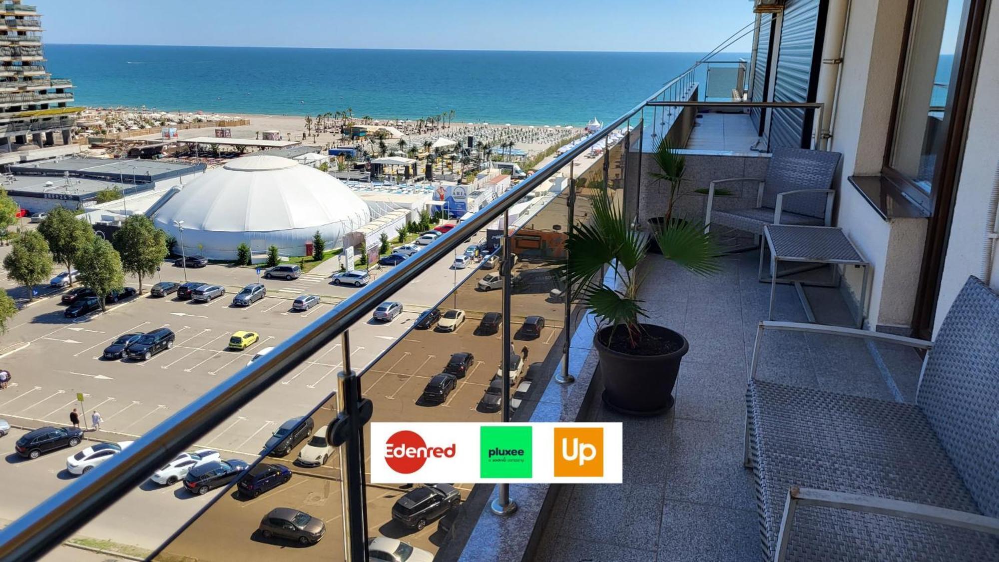 Seaview Cancun Apartments Summerland Mamaia Kültér fotó